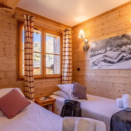 Madame Les De L'altiport Chalet