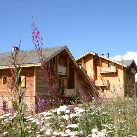 Madame Les De L'altiport Chalet